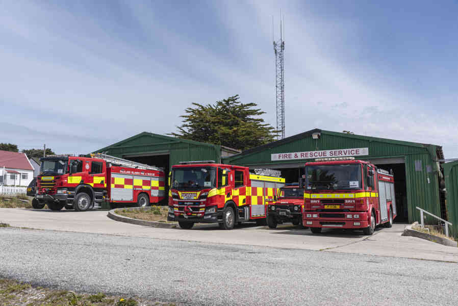 Islas Falkland o Malvinas 021 - Port Stanley - cuartel de bomberos.jpg